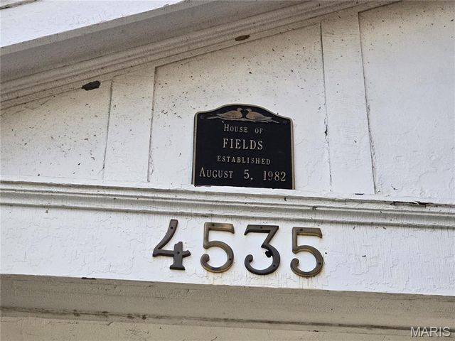 4535 Holly Avenue, St Louis, MO 63115