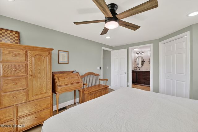 1015 Southland Drive, Tavares, FL 32778