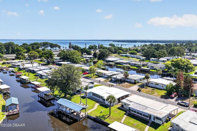 1015 Southland Drive, Tavares, FL 32778