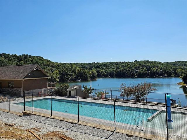 1092 Forest Way, Lake Sherwood, MO 63357