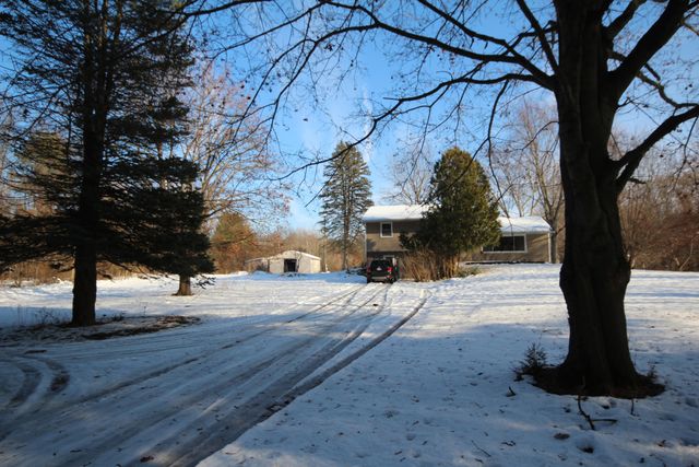 3790 Kimble Lake Drive, Schoolcraft Twp, MI 49097