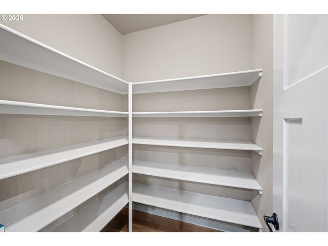 3237 TIMBERLINE Dr, Eugene, OR 97405