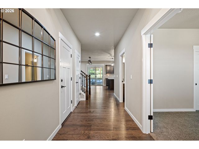 3237 TIMBERLINE Dr, Eugene, OR 97405