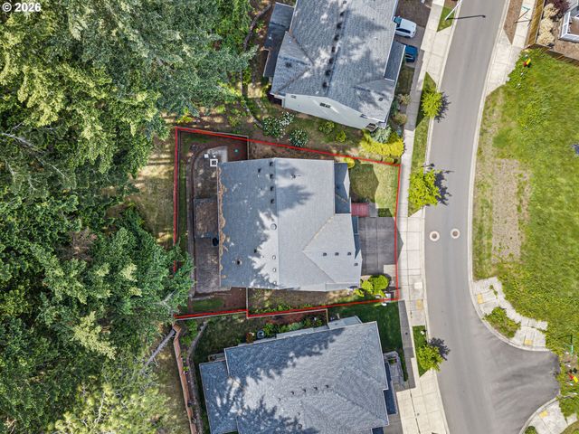 3237 TIMBERLINE Dr, Eugene, OR 97405