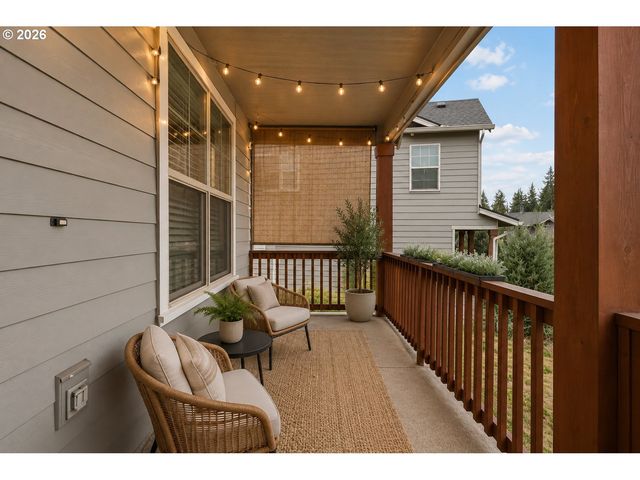 3237 TIMBERLINE Dr, Eugene, OR 97405