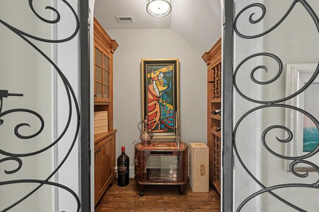 19 Cape Harbour Place, The Woodlands, TX 77380