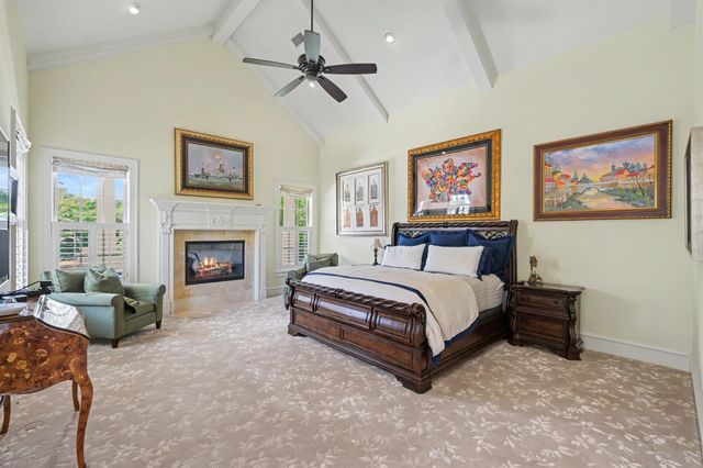 19 Cape Harbour Place, The Woodlands, TX 77380