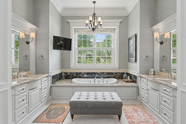 19 Cape Harbour Place, The Woodlands, TX 77380