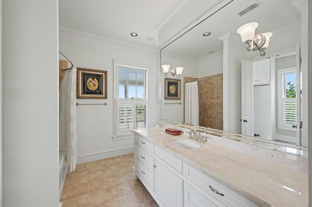 19 Cape Harbour Place, The Woodlands, TX 77380