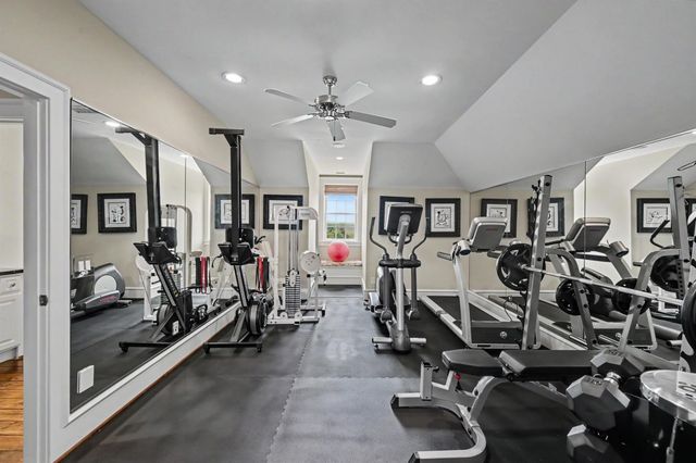 19 Cape Harbour Place, The Woodlands, TX 77380