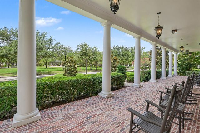 19 Cape Harbour Place, The Woodlands, TX 77380