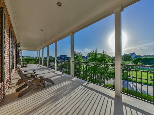 19 Cape Harbour Place, The Woodlands, TX 77380