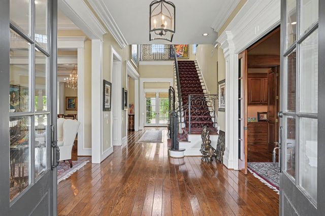 19 Cape Harbour Place, The Woodlands, TX 77380