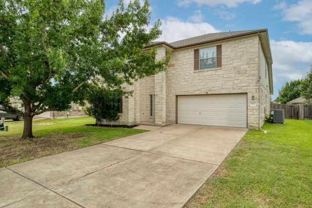 211 Hanstrom DR, Hutto, TX 78634