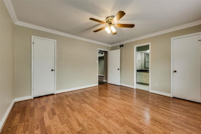 1300 Augusta Drive 28, Houston, TX 77057