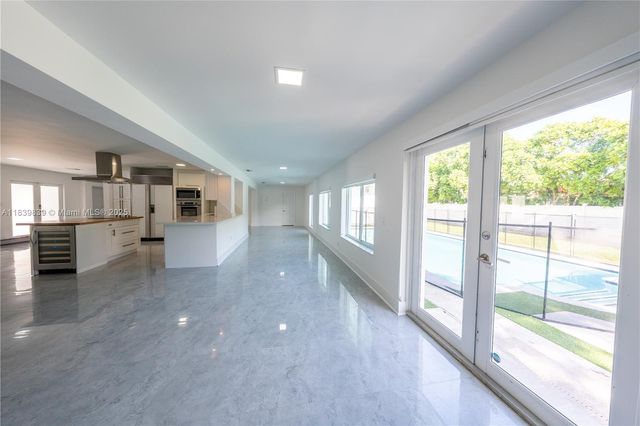 10860 SW 116th St, Miami, FL 33176