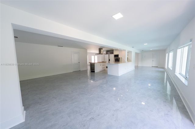 10860 SW 116th St, Miami, FL 33176