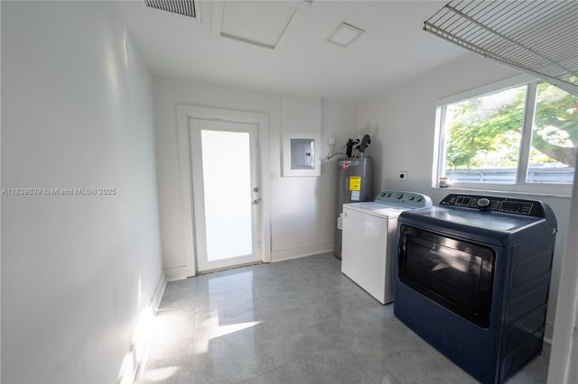 10860 SW 116th St, Miami, FL 33176