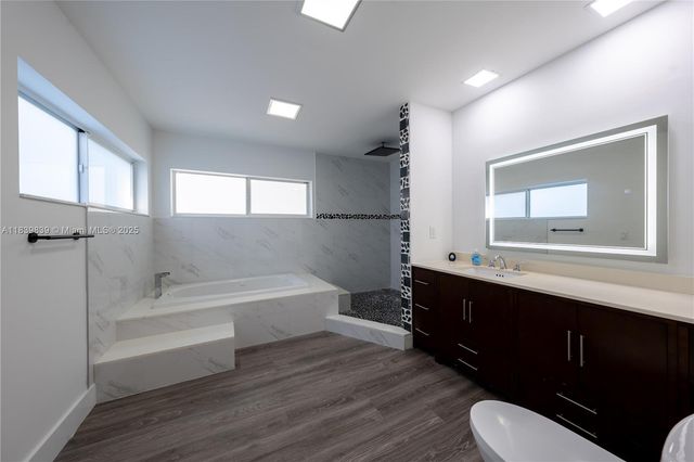 10860 SW 116th St, Miami, FL 33176