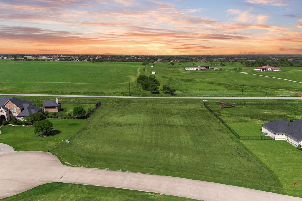1550 Winding Creek Lane, Rockwall, TX 75032