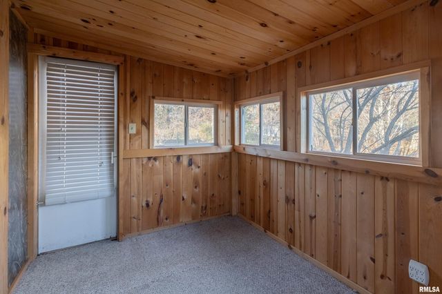 308 S Spillertown Road, Marion, IL 62959