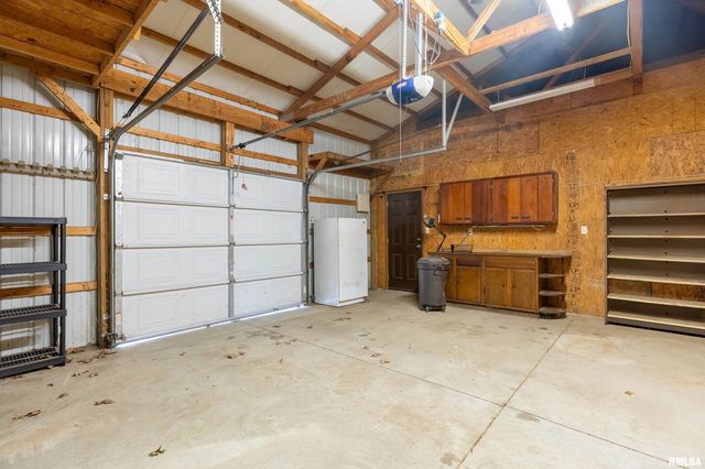 308 S Spillertown Road, Marion, IL 62959