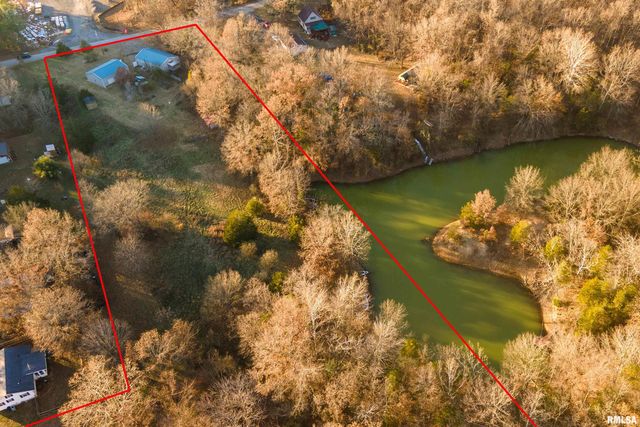 308 S Spillertown Road, Marion, IL 62959