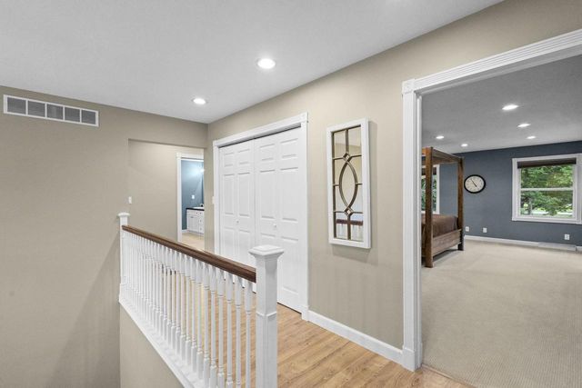 107 W SUMNER STREET, Weyauwega, WI 54983