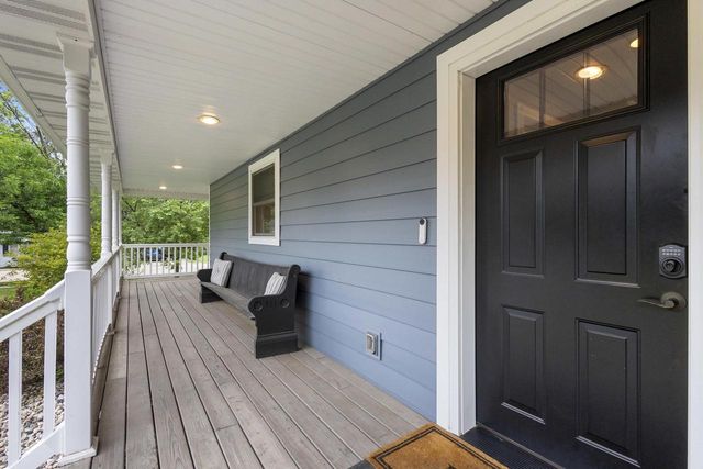 107 W SUMNER STREET, Weyauwega, WI 54983
