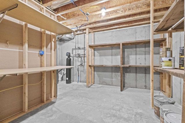 107 W SUMNER STREET, Weyauwega, WI 54983