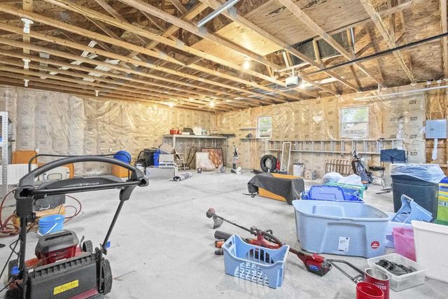107 W SUMNER STREET, Weyauwega, WI 54983