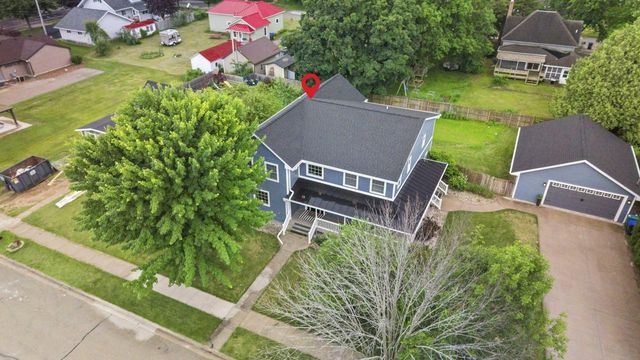 107 W SUMNER STREET, Weyauwega, WI 54983