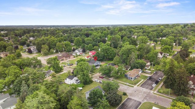 107 W SUMNER STREET, Weyauwega, WI 54983