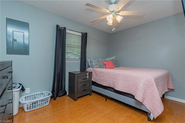 688 Shoreline Drive, Lexington, NC 27292