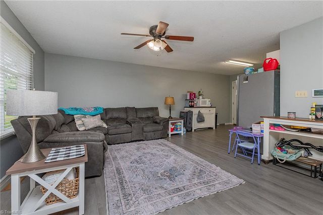 688 Shoreline Drive, Lexington, NC 27292