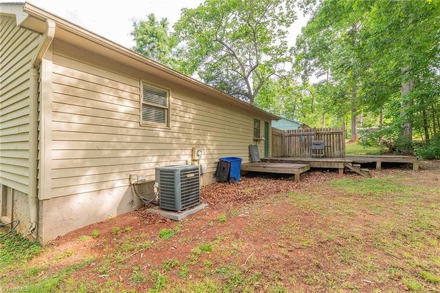 688 Shoreline Drive, Lexington, NC 27292