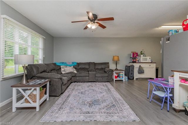 688 Shoreline Drive, Lexington, NC 27292