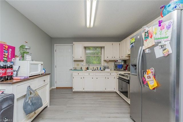 688 Shoreline Drive, Lexington, NC 27292