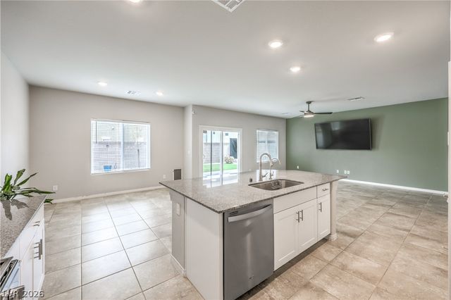 941 WILLOW BERRY Avenue, North Las Vegas, NV 89032