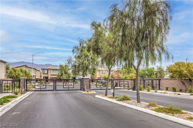 941 WILLOW BERRY Avenue, North Las Vegas, NV 89032