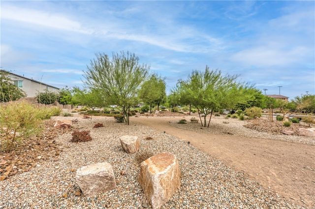 941 WILLOW BERRY Avenue, North Las Vegas, NV 89032