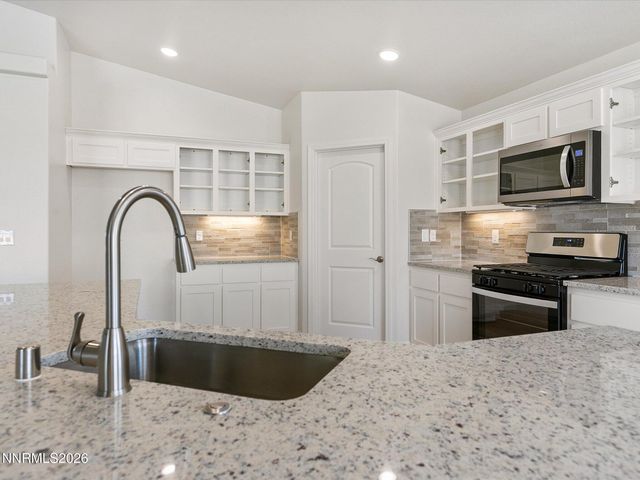 954 Kathryn Court, Fernley, NV 89408