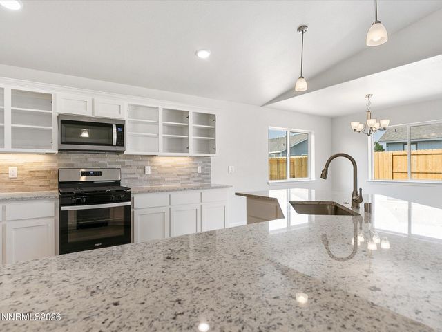 954 Kathryn Court, Fernley, NV 89408