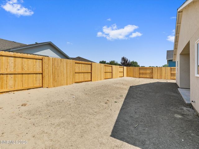 954 Kathryn Court, Fernley, NV 89408