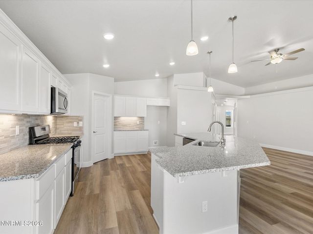 954 Kathryn Court, Fernley, NV 89408