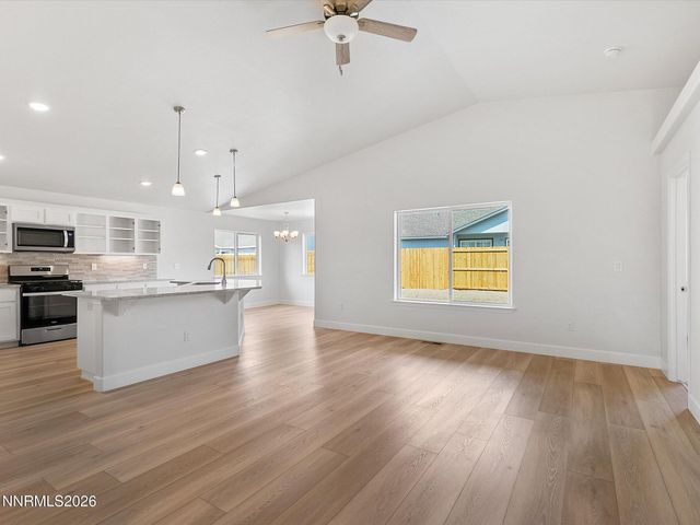 954 Kathryn Court, Fernley, NV 89408