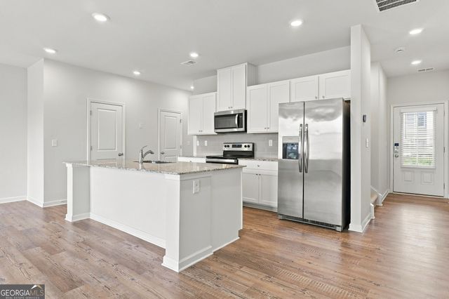 5313 Melbourne Lane, Flowery Branch, GA 30542