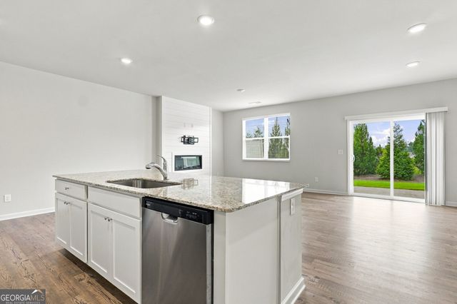 5313 Melbourne Lane, Flowery Branch, GA 30542