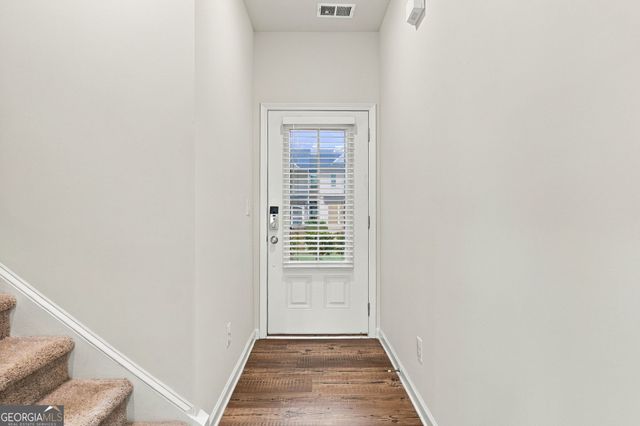 5313 Melbourne Lane, Flowery Branch, GA 30542