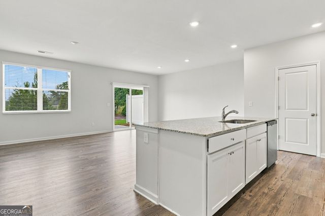 5313 Melbourne Lane, Flowery Branch, GA 30542